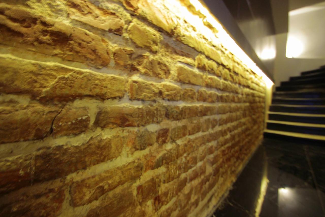 Guler Palas Hotel Istanbul Exterior photo